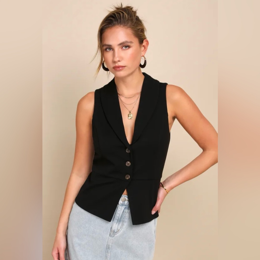 NWT Lulu’s Heightened Vibes Black Sleeveless Vest Top